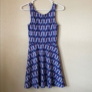 Arrow design dress